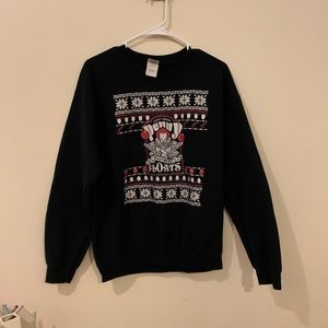 sweater size medium